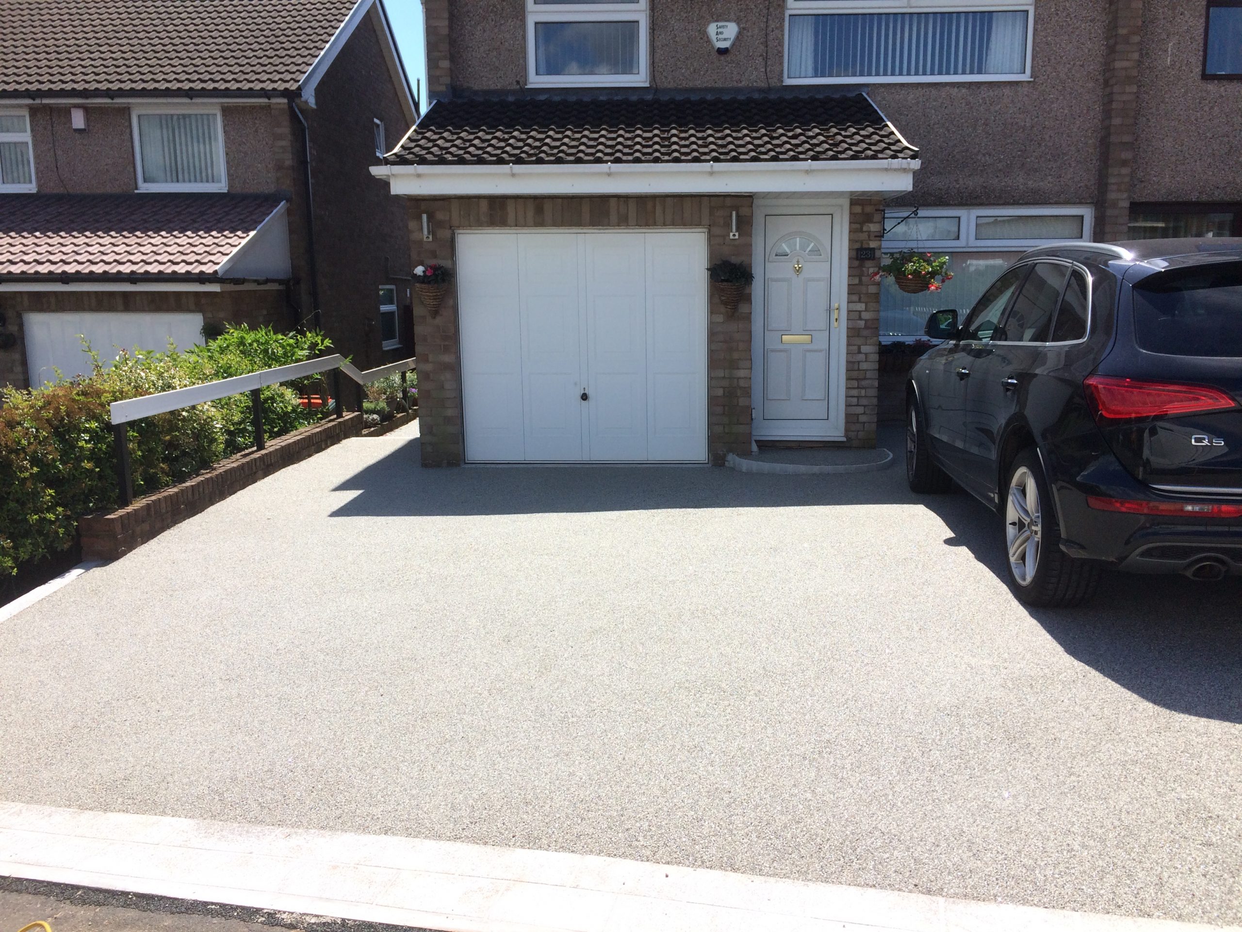 How to lay a gravel driveway