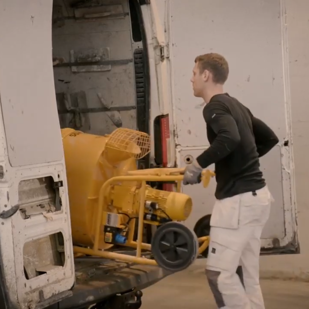 Why Choose A Forced Action Mixer Over A Cement Mixer