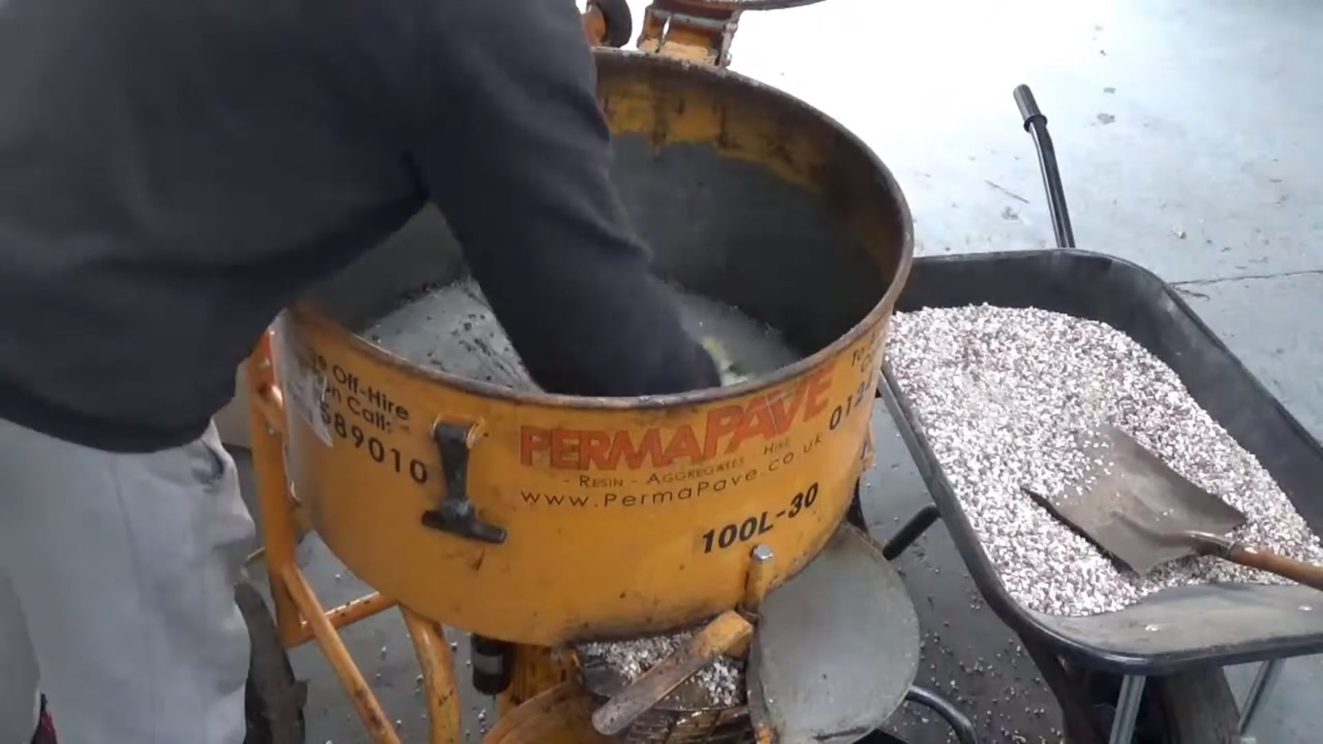 How do you clean a forced action mixer? GCL Products Blogs