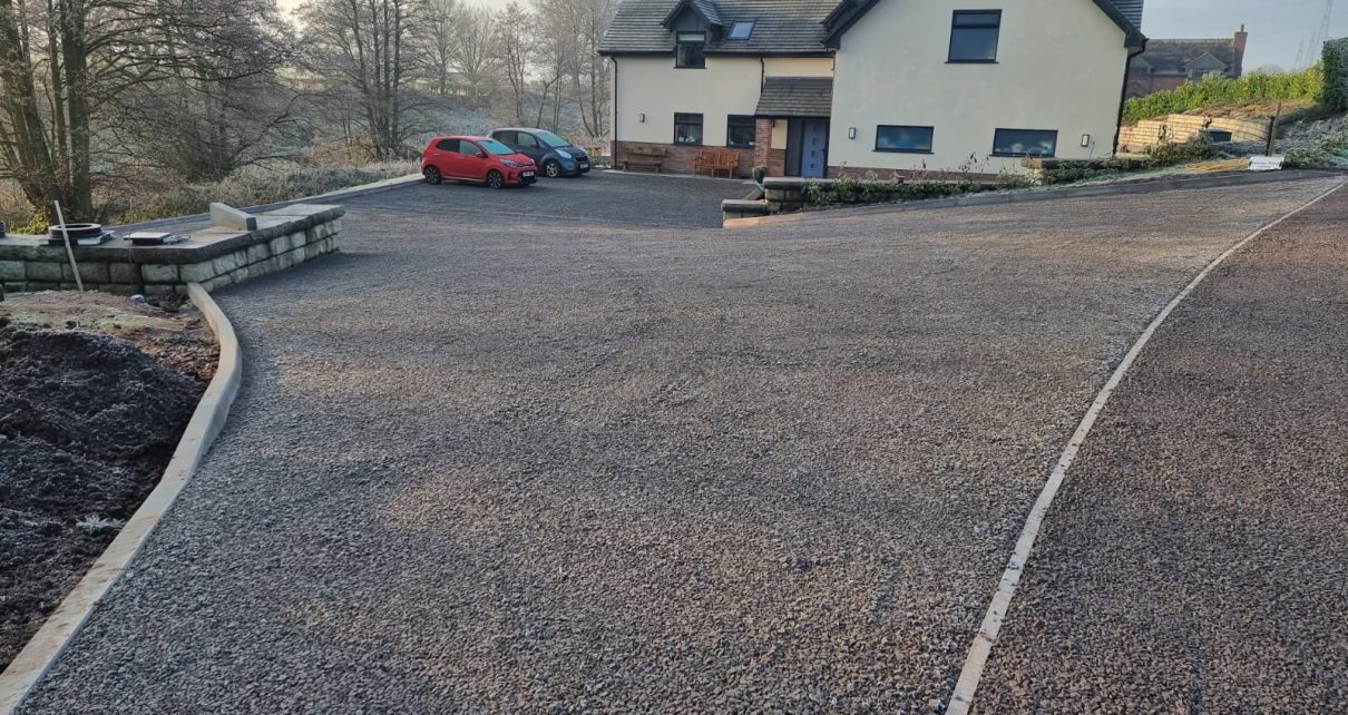 X-Grid is used on the driveway of Himley Field Cottage in Dudley, West Midlands
