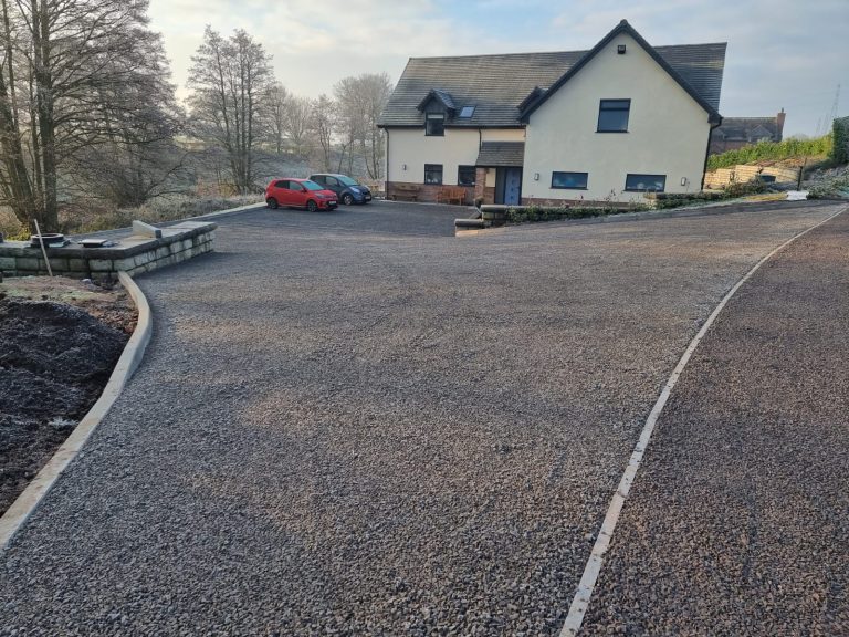 X-Grid is used on the driveway of Himley Field Cottage in Dudley, West Midlands