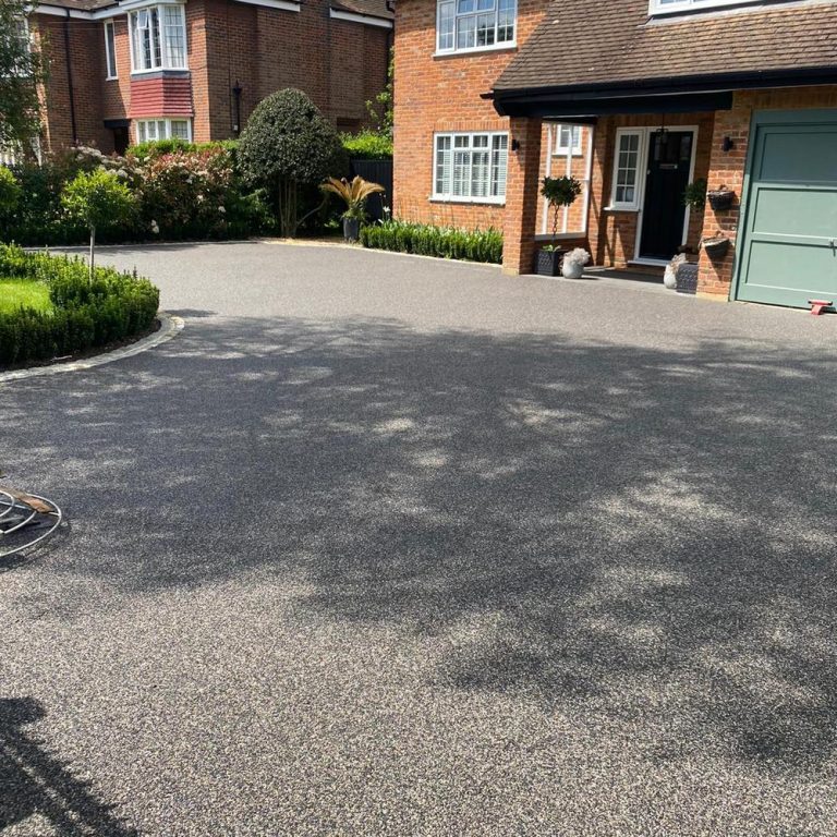 Ocean Grey Resin Bound Gravel Driveway - Completed Project 1