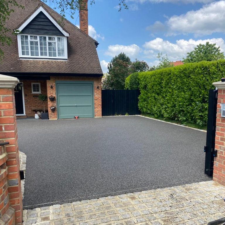 Ocean Grey Resin Bound Gravel Driveway - Completed Project 2