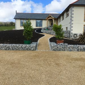 X-Grid Gravel Driveway & Path To House