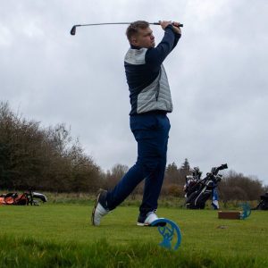 Finn Midgley - Golfing